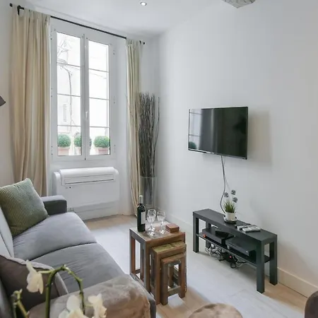 Vieux Murs - Brand New Flat For 4, Ac, Wifi Center Old Apartment Antibes