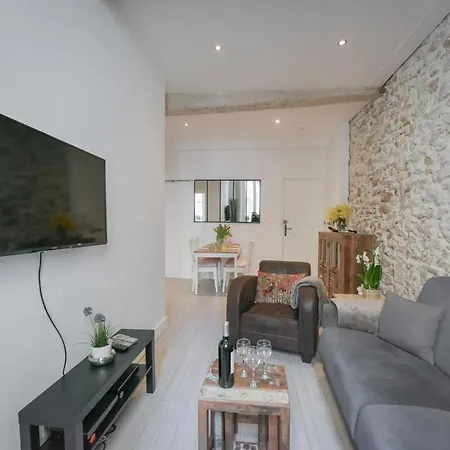 Vieux Murs - Brand New Flat For 4, Ac, Wifi Center Old Antibes