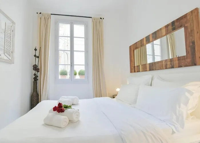 Vieux Murs - Brand New Flat For 4, Ac, Wifi Center Old