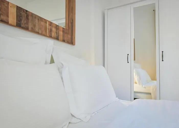 Vieux Murs - Brand New Flat For 4, Ac, Wifi Center Old Appartamento *