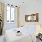 Vieux Murs - Brand New Flat For 4, Ac, Wifi Center Old