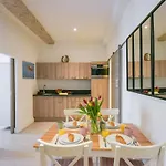 Apartman Vieux Murs - Brand New Flat For 4, Ac, Wifi Center Old
