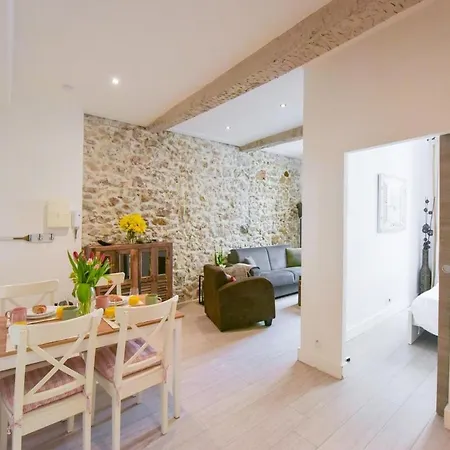 شقة Vieux Murs - Brand New Flat For 4, Ac, Wifi Center Old *
