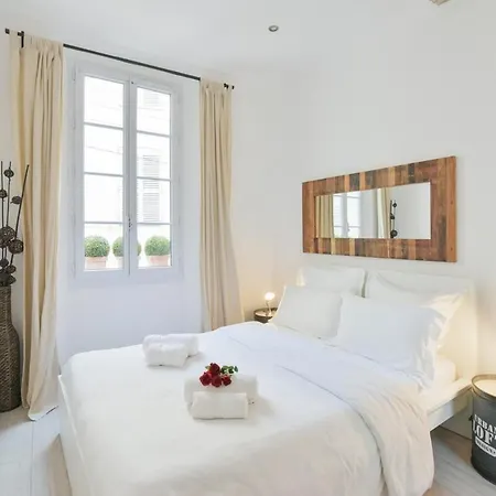 Vieux Murs - Brand New Flat For 4, Ac, Wifi Center Old